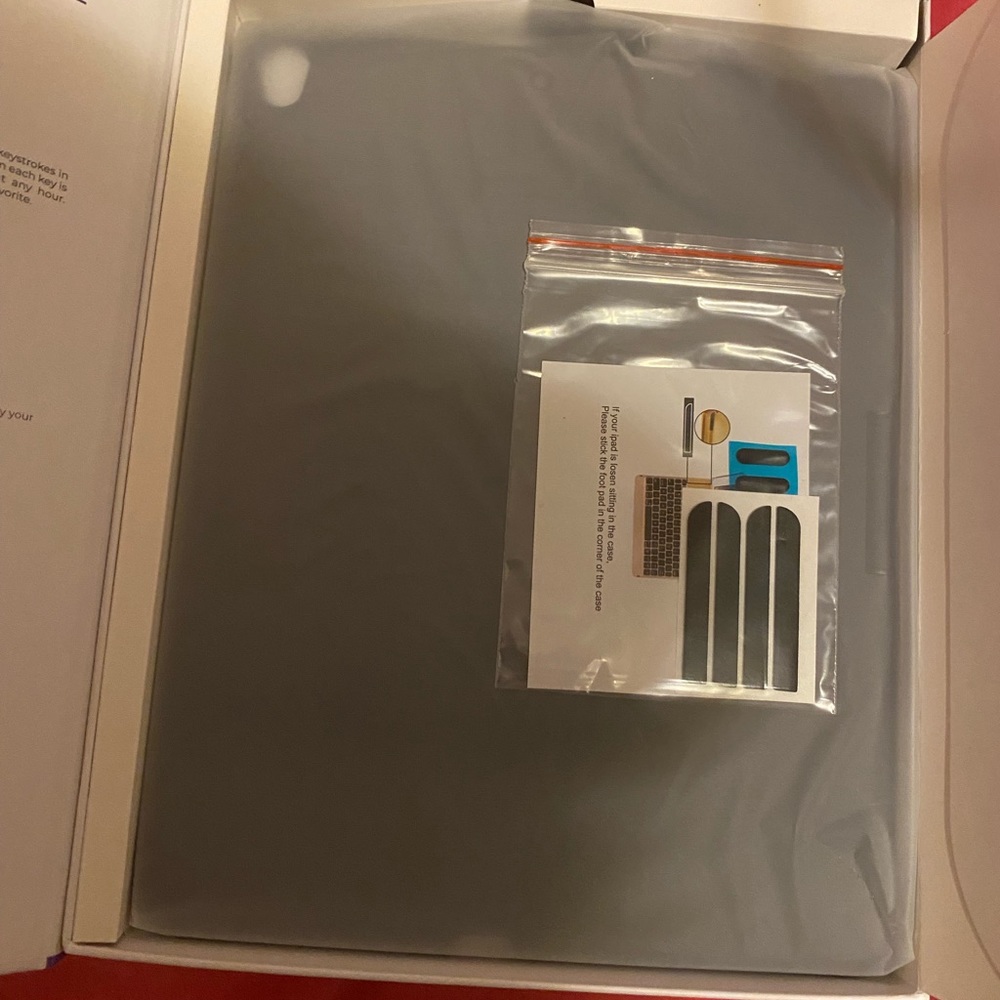 IPAD Typecase Keyboard - Picture 4 of 4